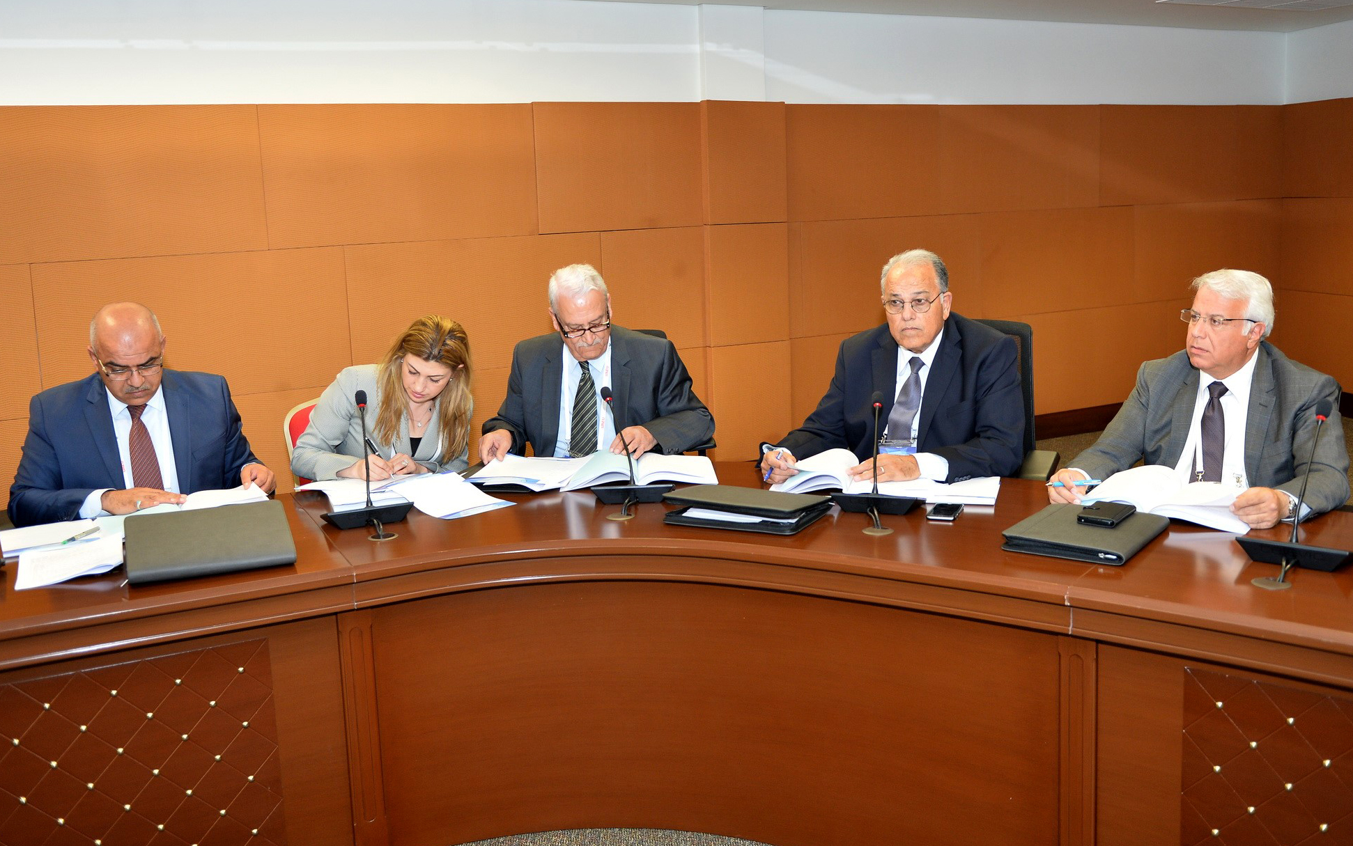 في دورته التاسعة والاربعون رئيس الجامعة العربية الامريكية أ.د. أبو زهري يشارك في اجتماع اتحاد الجامعات العربية في الامارات